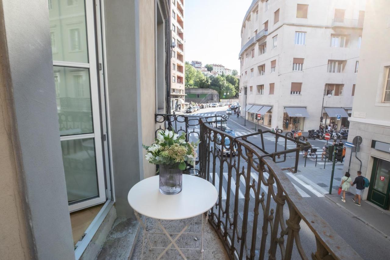S1 Luxury Suites And Rooms Trieste Esterno foto