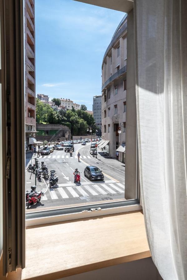 S1 Luxury Suites And Rooms Trieste Esterno foto