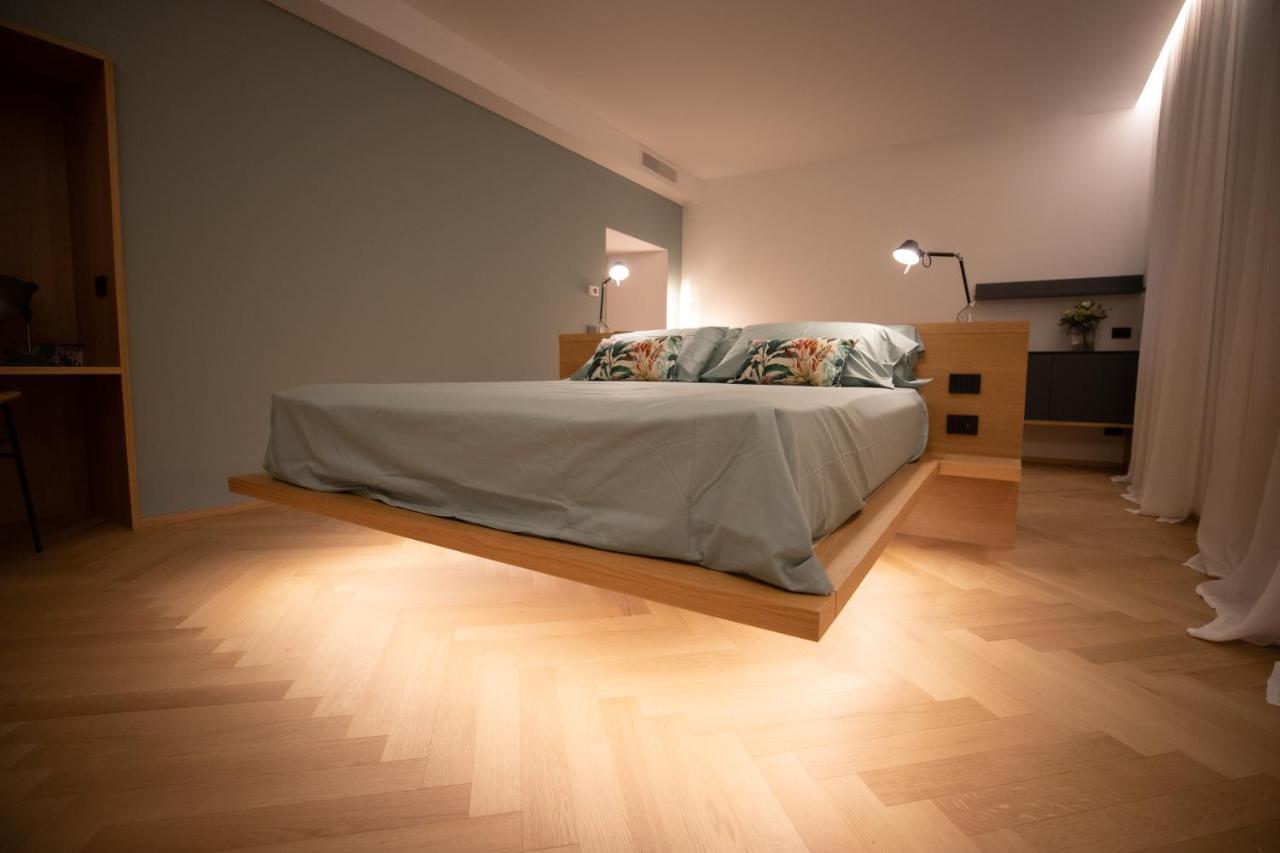S1 Luxury Suites And Rooms Trieste Esterno foto